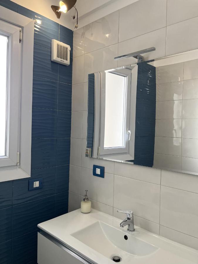 Grand F2 60Mq Centre Antibes, Proche Plages, Commerces, 2 Balcons, Parking, Train, Bus, Deco Vintage, Pet Friendly, Ideal Famille Ou 1-2 Couples Exterior foto